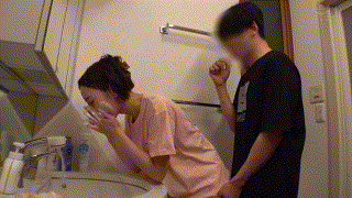 oremo318【ユラちゃん】朝倉ゆら エロGIF 1