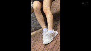 oremo293【パンチラ天使ちゃん】柏木こなつ エロGIF 1